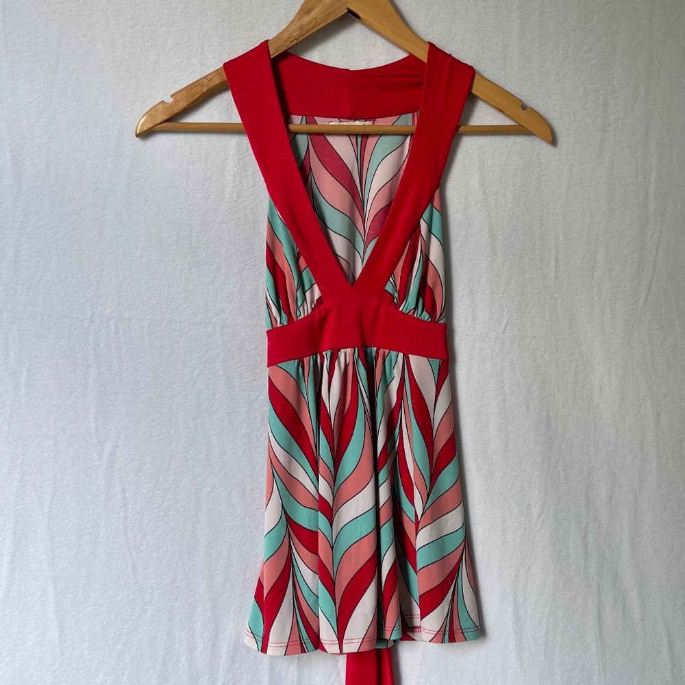 Groovy wave halter top